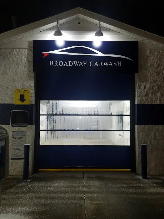 Broadway Carwash Picture 9