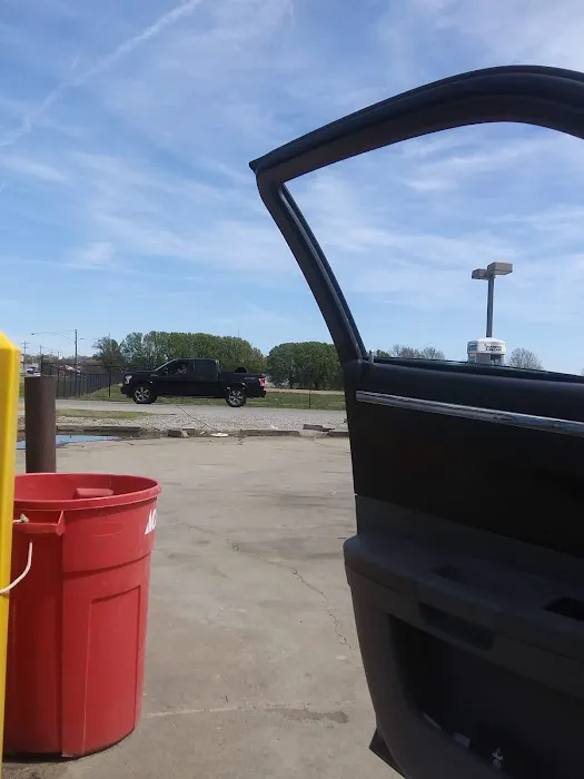 Extreme Car Wash Picture 6