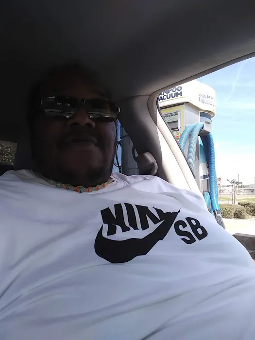 Extreme Car Wash Picture 4