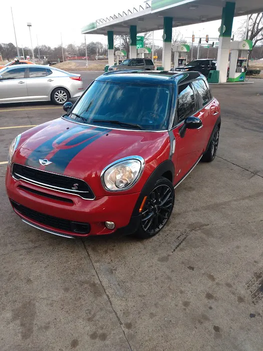 Bellevue Car Wash Picture 3