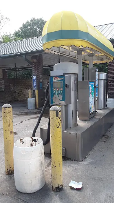 Splash Car Wash Picture 2