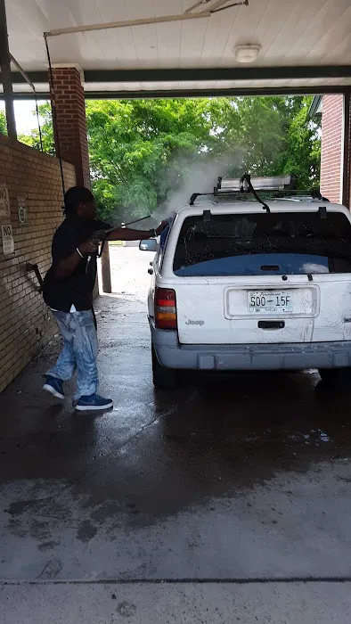 Splash Car Wash Picture 5