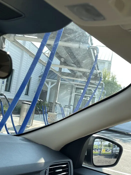 Pure Clean Car Wash Picture 2