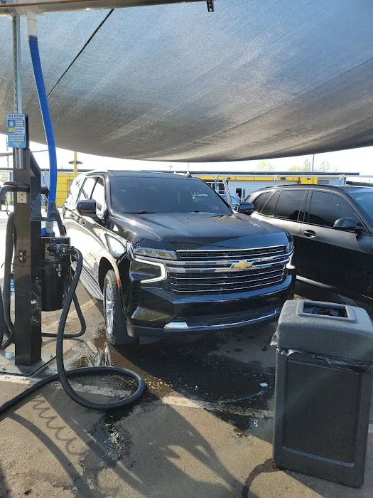 The RipTide Car Wash Picture 2