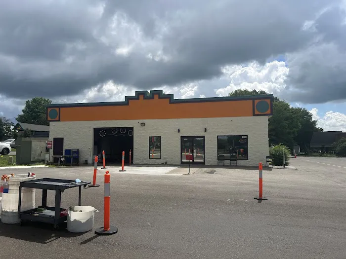 Safari Car Wash Picture 2