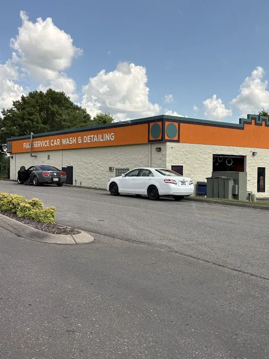 Safari Car Wash Picture 5