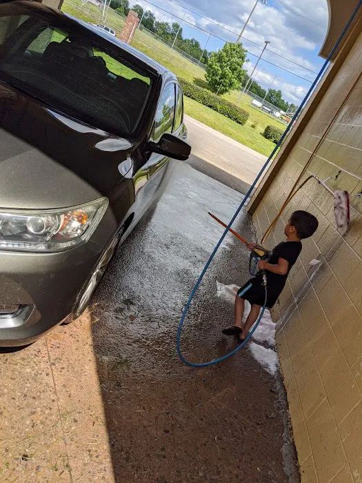 Cool Springs Car Wash Picture 10