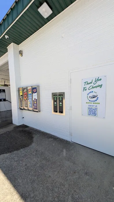 Clean Getaway Auto Wash Picture 5