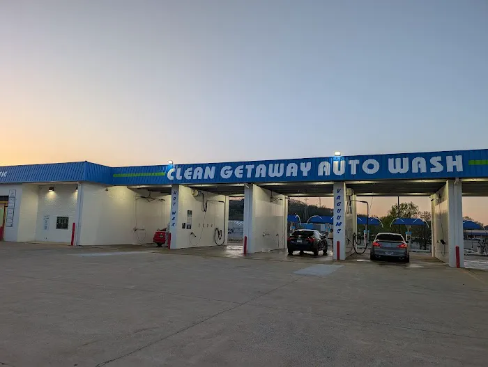 Clean Getaway Auto Wash Picture 2