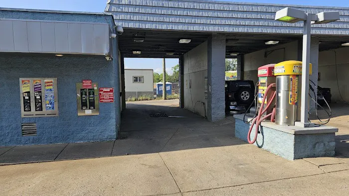 The Carwash Place Picture 2