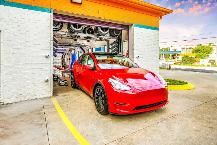 Safari Car Wash Picture 6