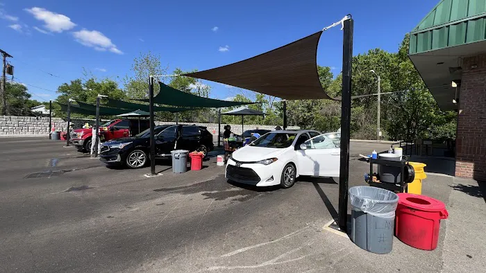 White Bridge Auto Wash Picture 6