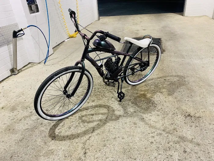 Legacy Car Wash Picture 9