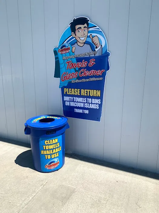 Whistle Express Car Wash Picture 4