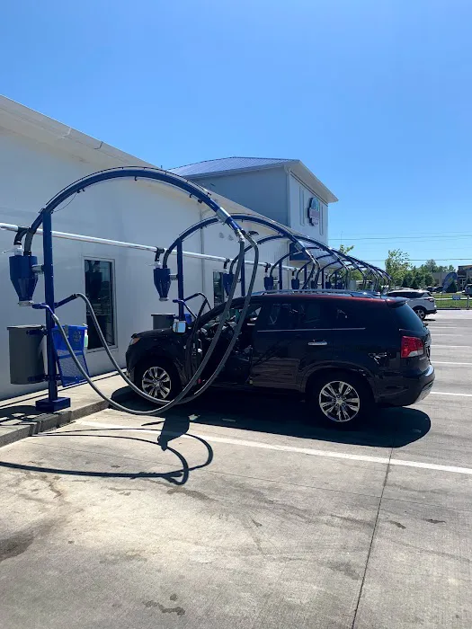 Whistle Express Car Wash Picture 9