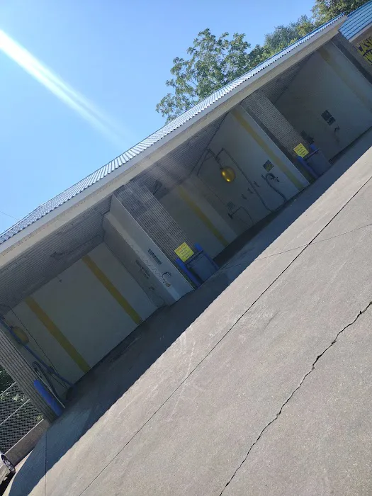 Splash Carwash Picture 7