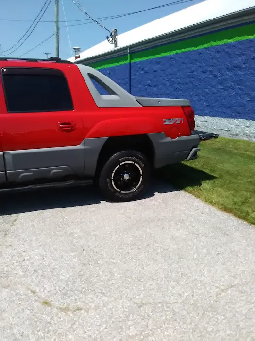 Fast Freddy's Car Wash Picture 10