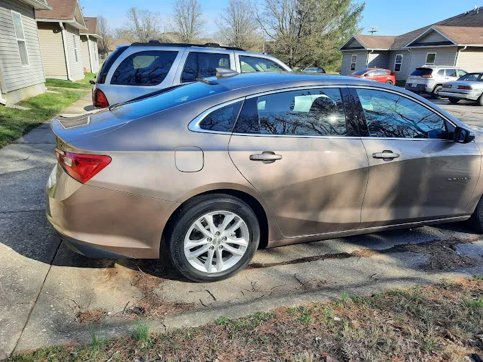 Fast Freddy's Car Wash Picture 5