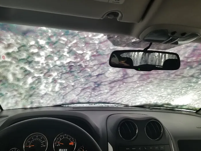 Brandon's Car Wash Picture 10