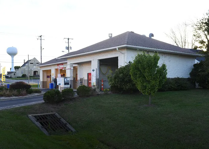 Brandon's Car Wash Picture 9