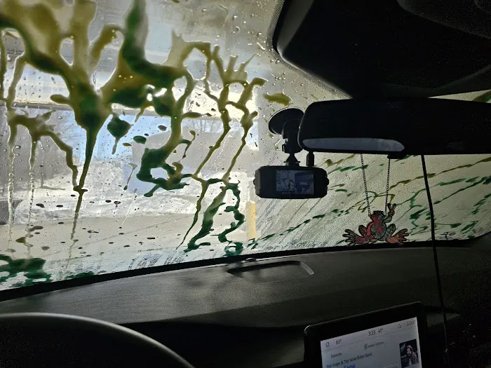 Wash N Shine Picture 8