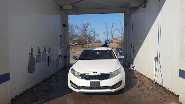 Wash N Shine Picture 2