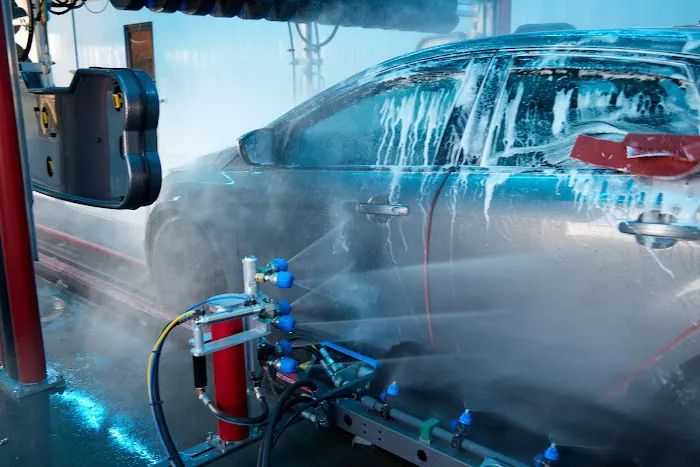 Todd's Place Express Car Wash Picture 2