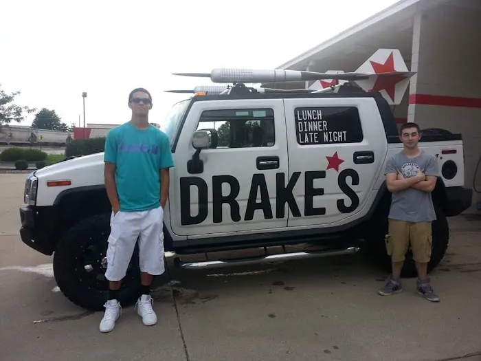 Triple Crown Car Wash Picture 6