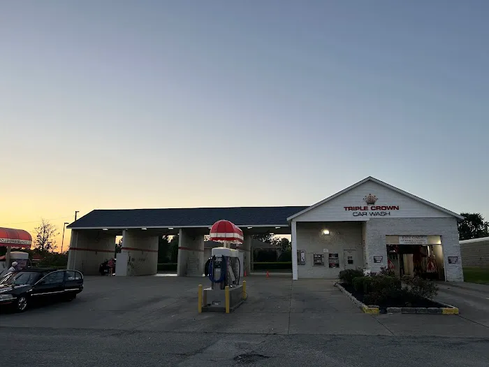 Triple Crown Car Wash Picture 2