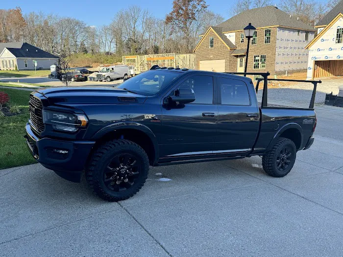 Triple Crown Car Wash Picture 9