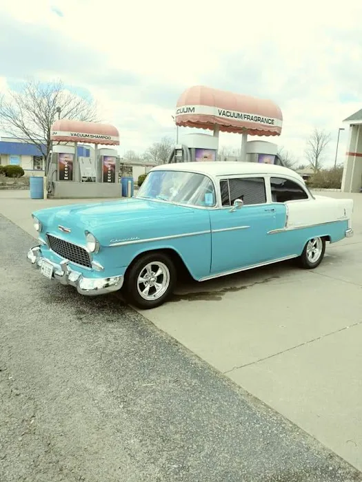 Triple Crown Car Wash Picture 5