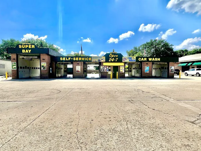 Hub city carwash Picture 4