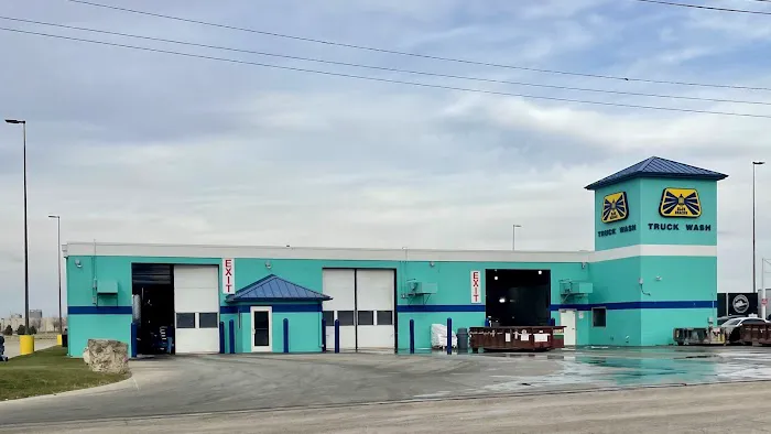 Blue Beacon Truck Wash of Rochelle, IL Picture 3