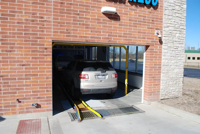 Sycamore Express Car Wash Picture 1