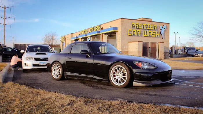 Premier Car Wash Picture 7