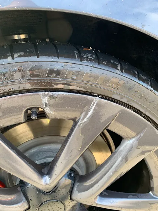 Moby's Auto Spa Picture 10