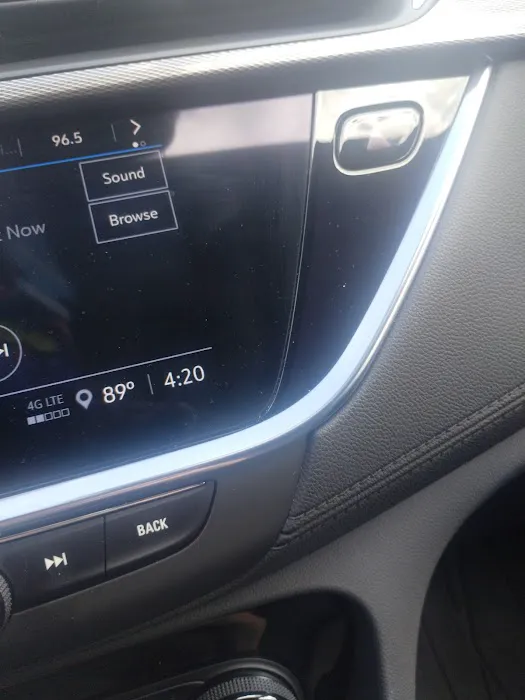 Sparkle Brite Car Wash “Full Service and Express Drive Thru” Picture 3