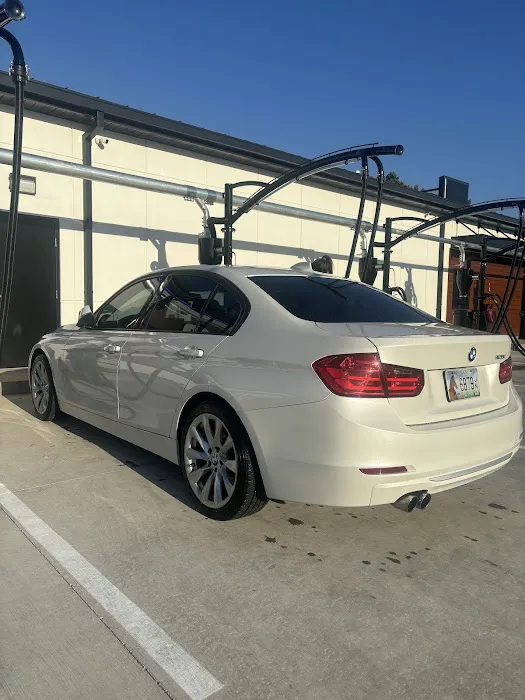 Unrivaled Car Wash Picture 2