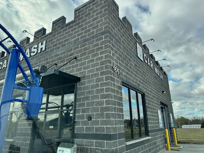 Water Castle Car Wash Picture 4