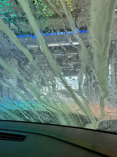 Water Castle Car Wash Picture 6