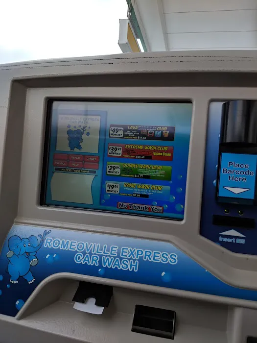 Rainstorm Car Wash Picture 9