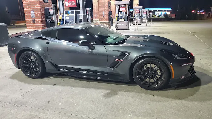 Look Nu Express Car Wash & Detailing Center Picture 8