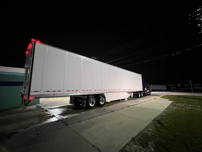 Blue Beacon Truck Wash of Monee, IL Picture 4