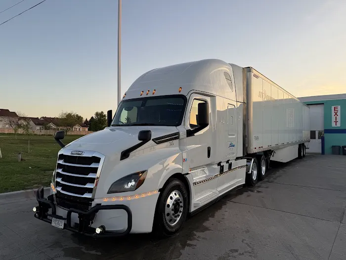 Blue Beacon Truck Wash of Monee, IL Picture 9