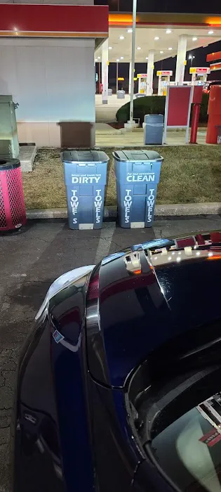 Classic Express Car Wash Picture 5