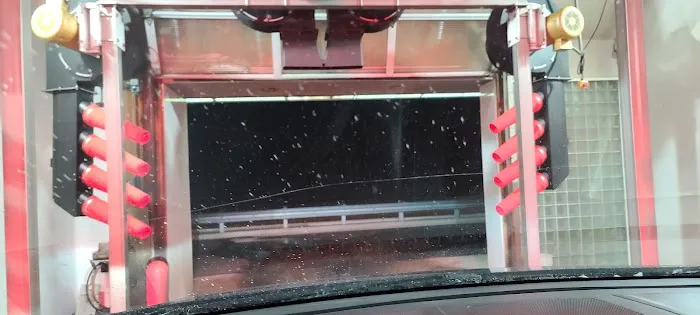 Classic Express Car Wash Picture 9