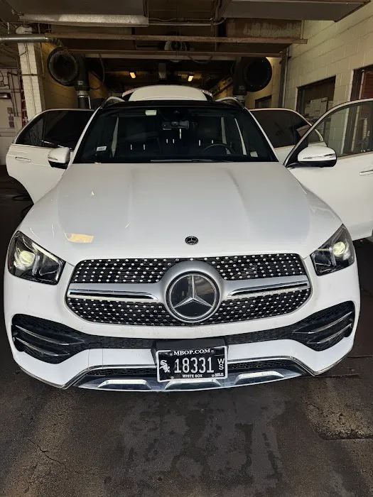 Clean & Bright Full Service & Hand Car Wash Picture 7