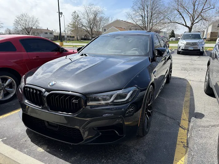 Clean & Bright Full Service & Hand Car Wash Picture 4