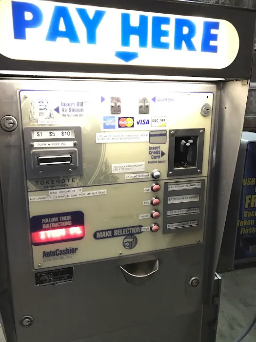 Tower Car Wash of Tinley Park Picture 3