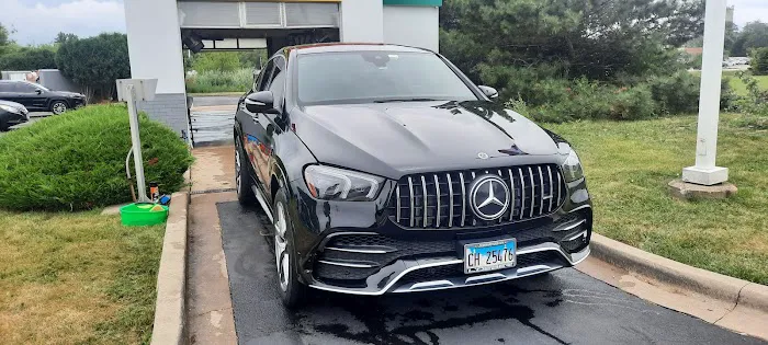 Tornado BP Gas Station Car Wash Picture 5